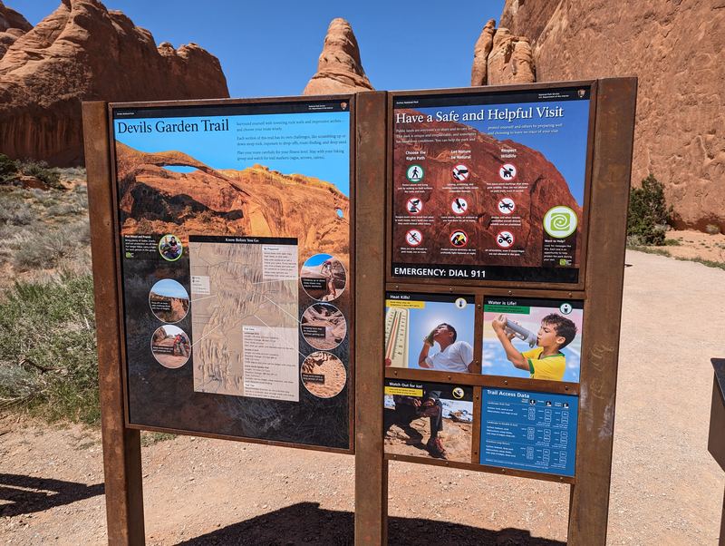 Devils Garden trailhead panels in Arches National Park